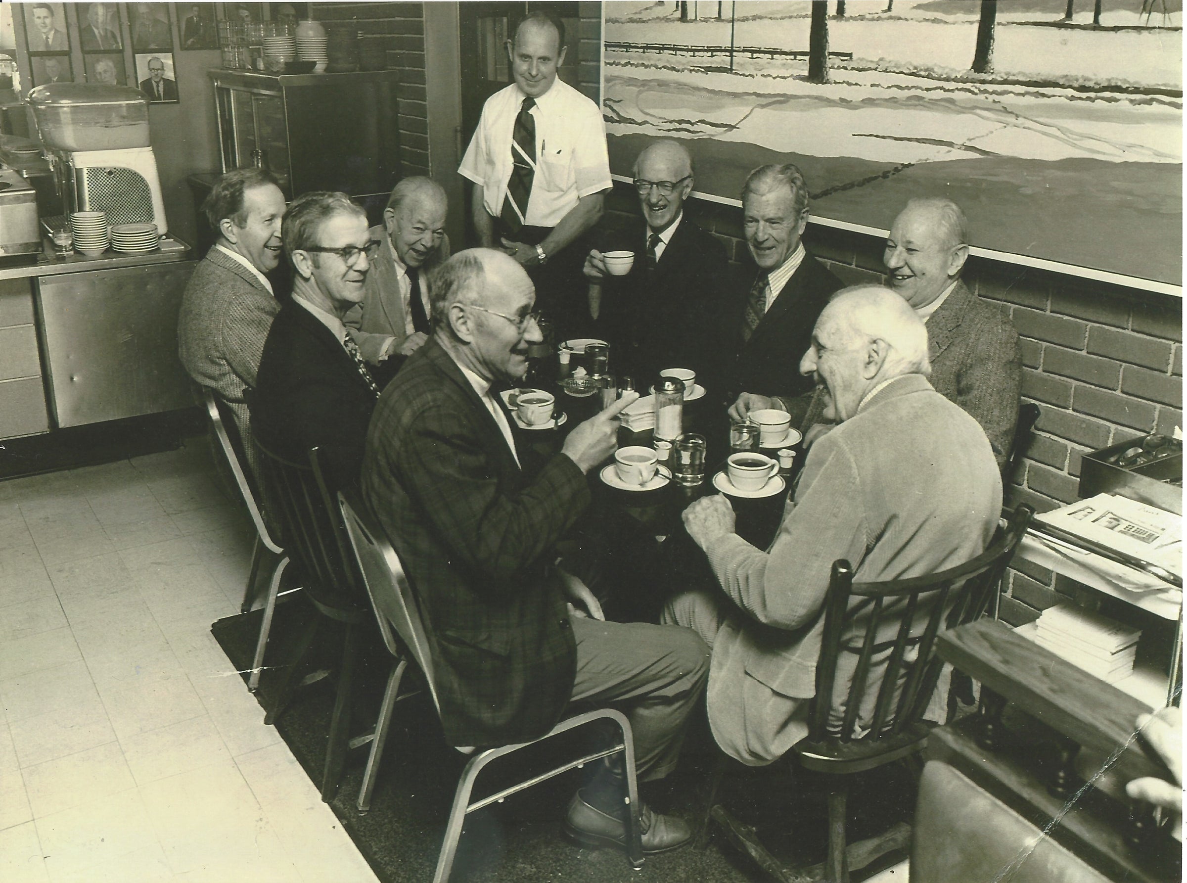 Lou's Restaurant & Bakery